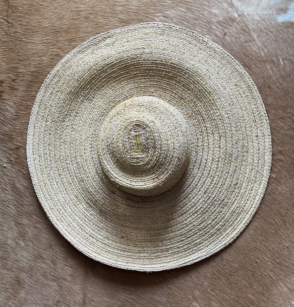 Wide brim hat
