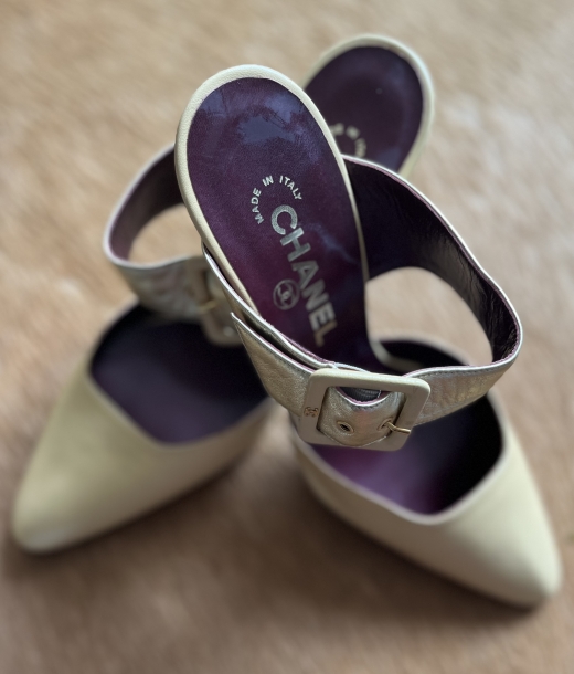 Chanel heel
